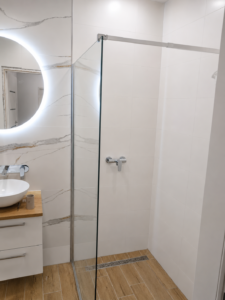Remont łazienki we Wrocławiu - prysznic walk-in